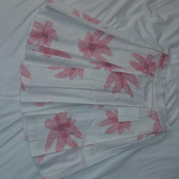 Pink Flower Skirt - Picture 4 of 4